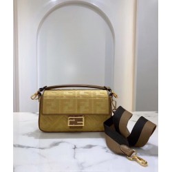 Fendi Baguette Medium Bag In Natural Straw FBS24019