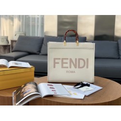 Fendi Sunshine Shopper Bag In White Calfskin FBS24419