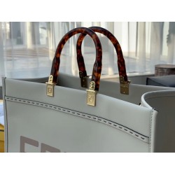 Fendi Sunshine Shopper Bag In White Calfskin FBS24419