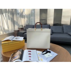 Fendi Sunshine Shopper Bag In White Calfskin FBS24419